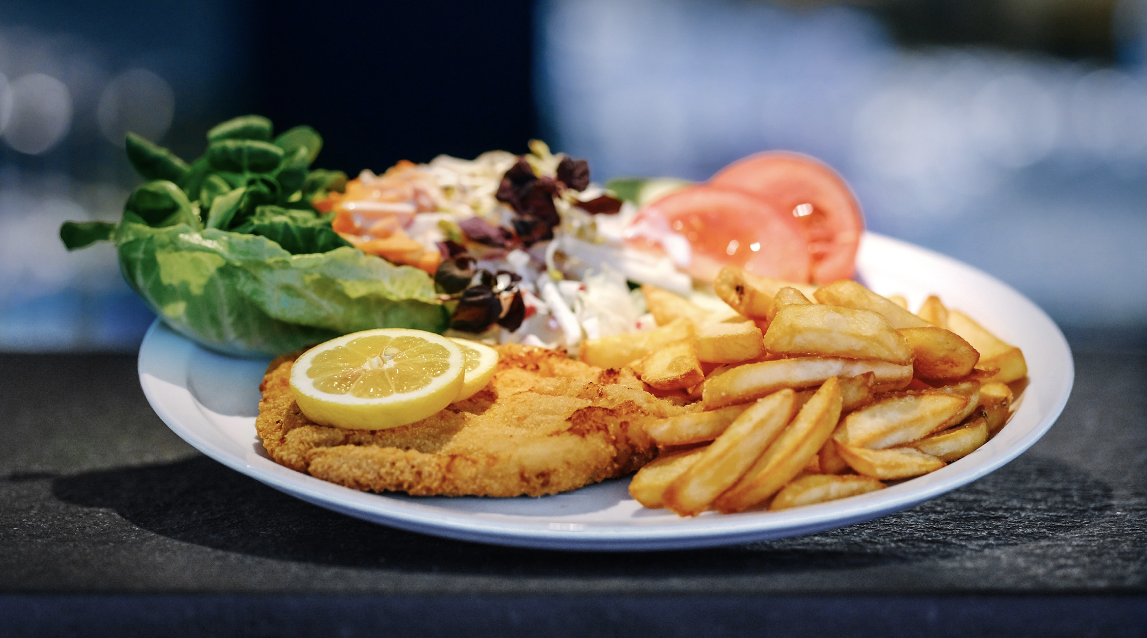 Schnitzel mit Pommes